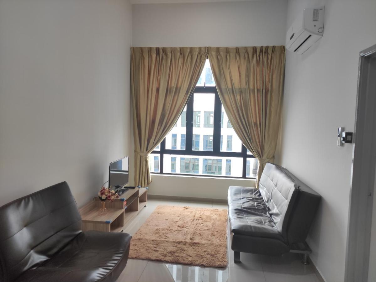 2bedroom 5 Mins To Midvalley 10 Mins To Ciq Johor Bahru