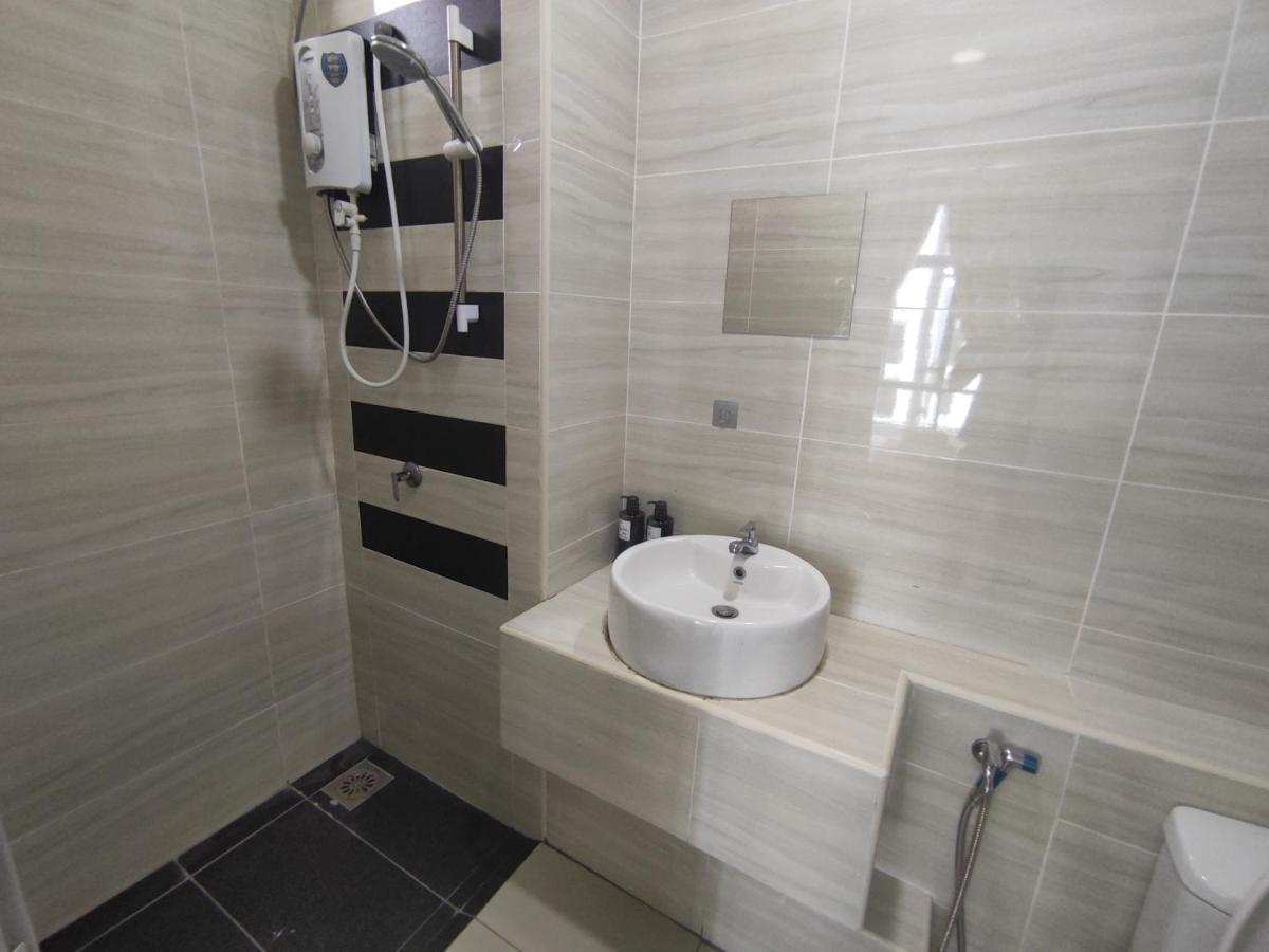 2bedroom 5 Mins To Midvalley 10 Mins To Ciq *